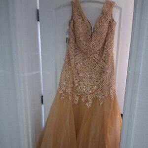 Ivonne D - Exclusively for Mon Cheri - Evening Gold Tone sequence Dress